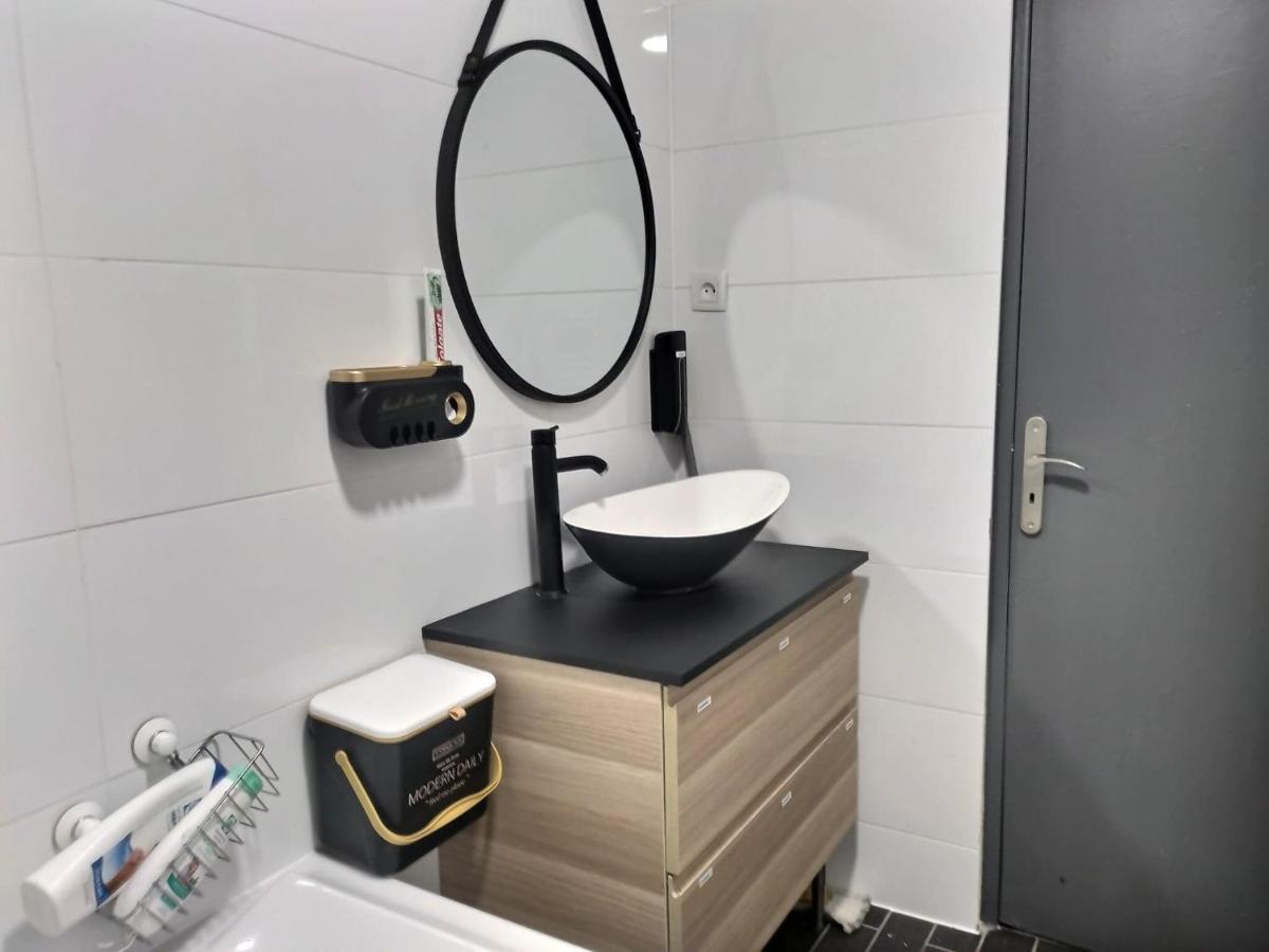 Ch Privee 18M - Canape - Netflix - Appart 120M Woippy Exterior foto